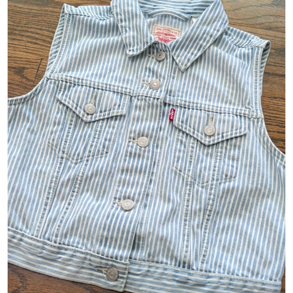 Levi's Womens M Cropped Blue Striped Denim Vest 90s Style Cowgirl Sweater Rodeo